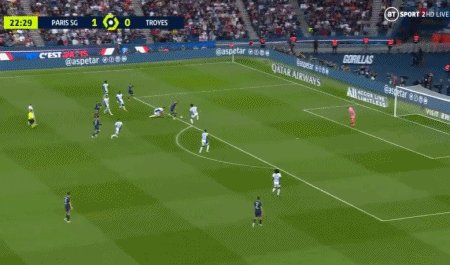 1652050546128091316.gif
